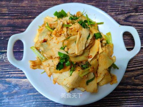 自拌牛板筋爆料怎么做视频,轻松学会家常美味制作